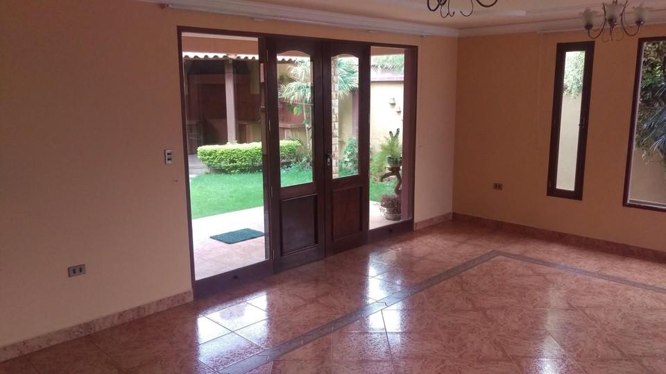 5-thumbnail-hermosa-casa-independiente-en-elquiler-en-urbanizacion