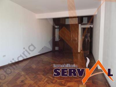 4-thumbnail-casa-en-venta-de-dos-dos-cuadras-de-la-avenida