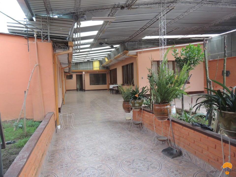 1-thumbnail-en-cala-cala-vendo-linda-departamentos