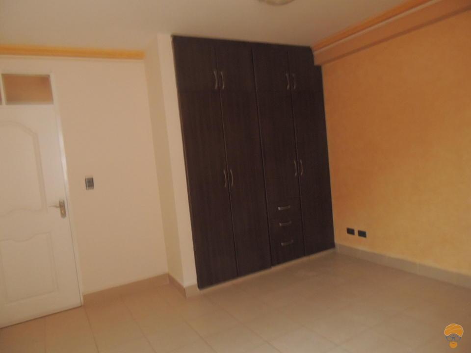 7-thumbnail-vendo-lindo-departamento-sobr-la-avsimon-lopez