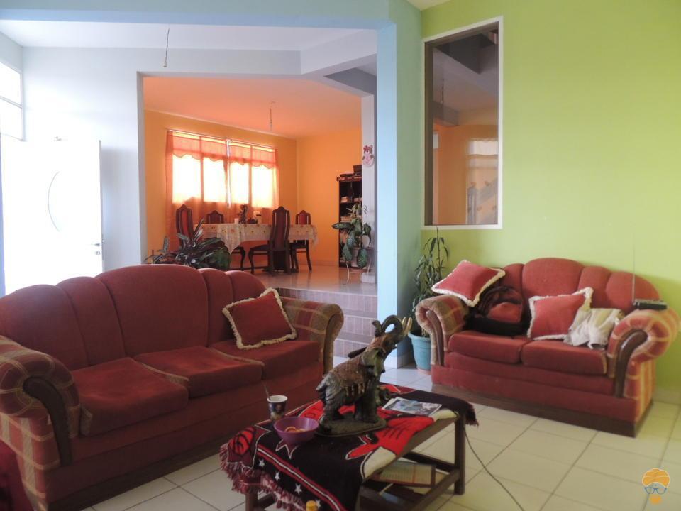 3-thumbnail-vendo-linda-casa-de-dos-pisos