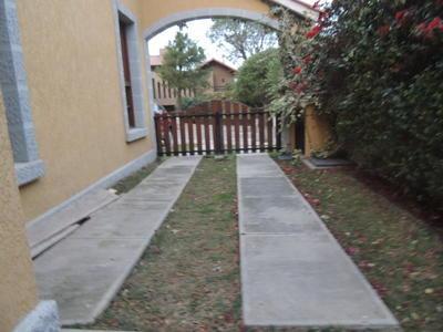vendo-linda-casa-sobre-1000m-en-circunvalacion-oeste