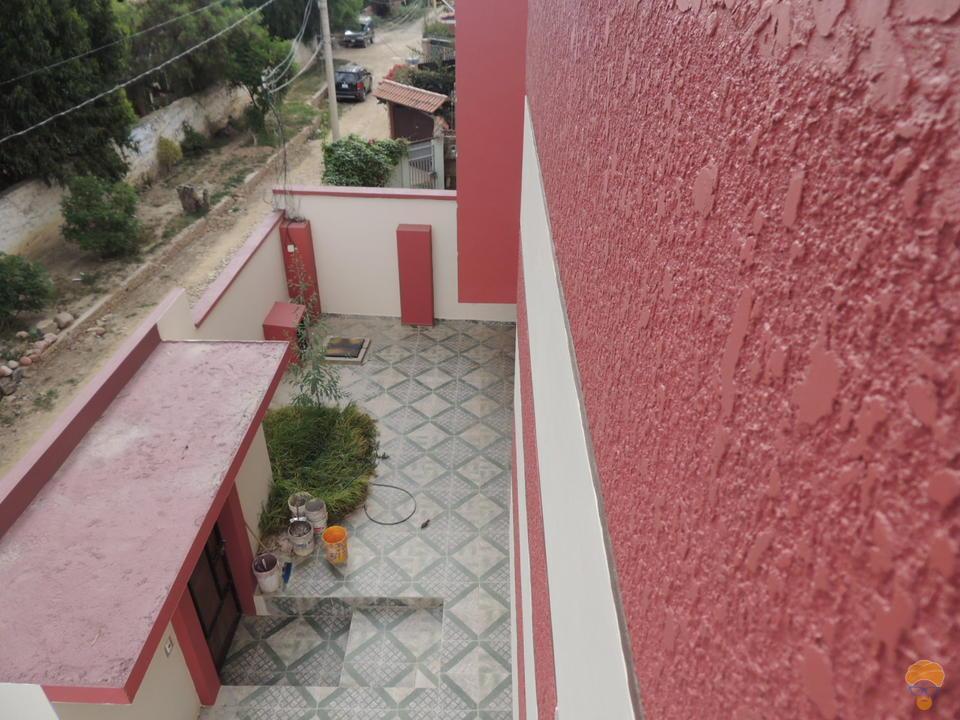 10-thumbnail-casa-minimalista-a-la-venta-2-huayllani