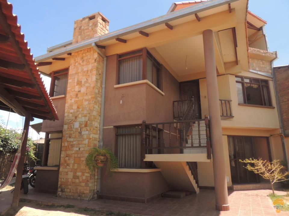 4-thumbnail-casa-en-venta-sector-parque-mariscal-santa-cruz
