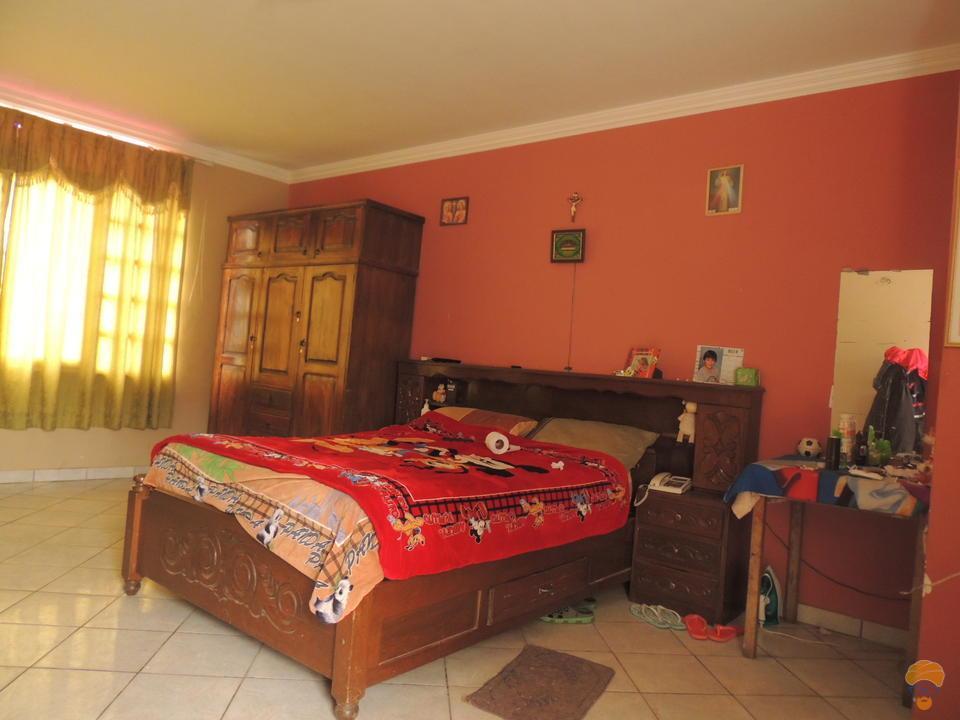 5-thumbnail-vendo-casa-de-dos-plantas-556-metros