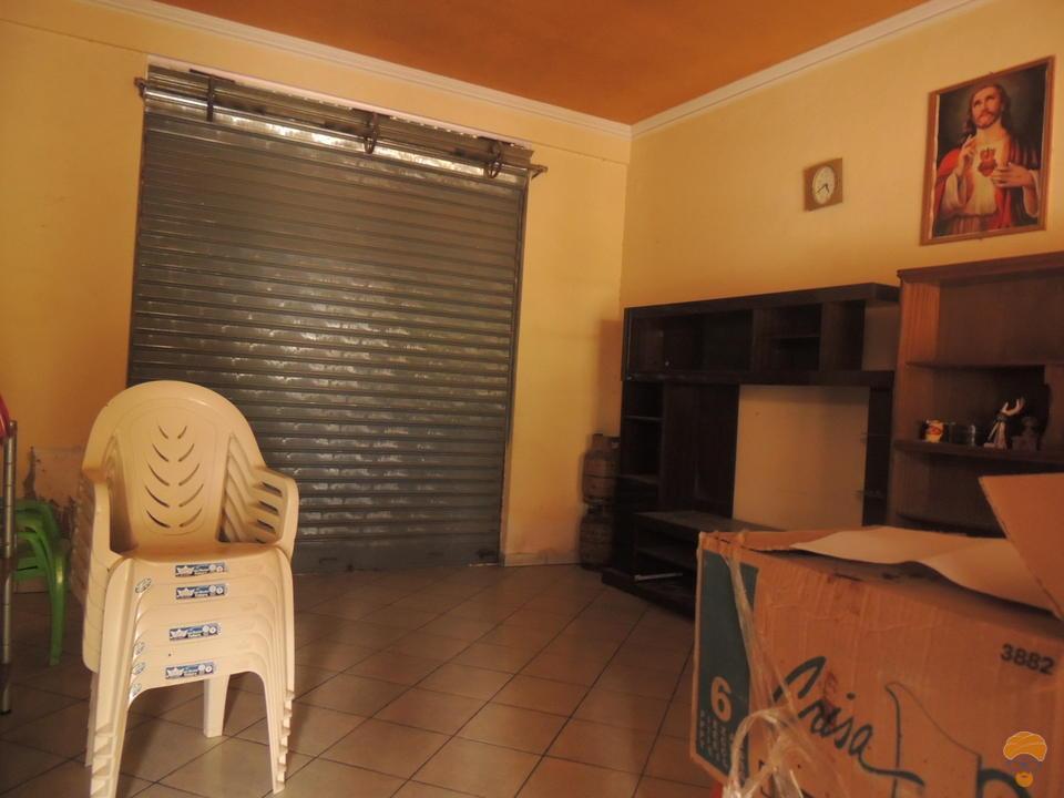 3-thumbnail-vendo-casa-de-dos-plantas-556-metros