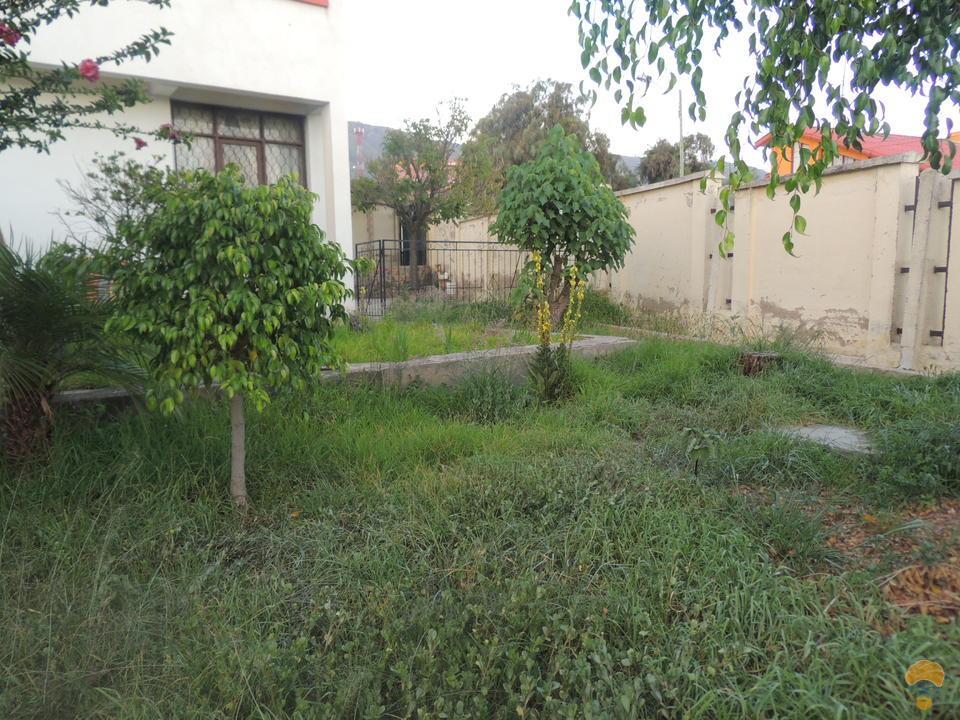 3-thumbnail-vendo-casa-de-dos-plantas-540-metros