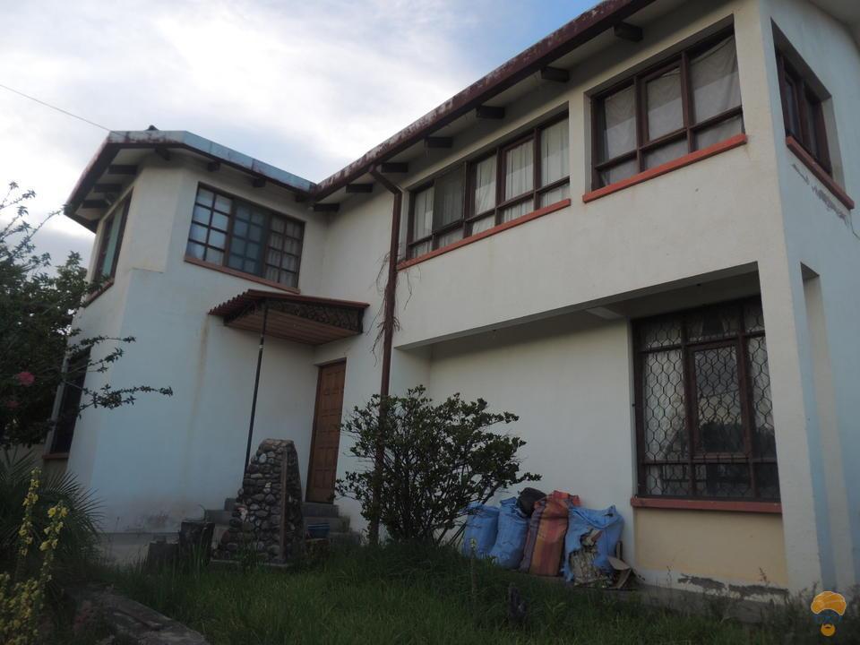 1-thumbnail-vendo-casa-de-dos-plantas-540-metros