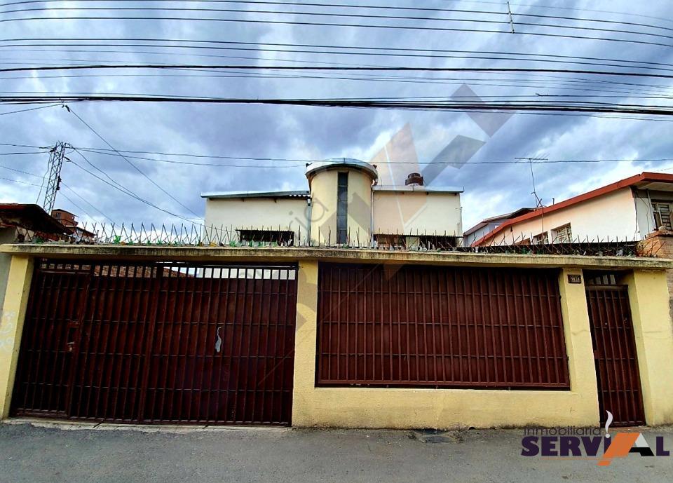 1-thumbnail-vendo-casa-de-dos-plantas-per&uacute;-av-dorbigni