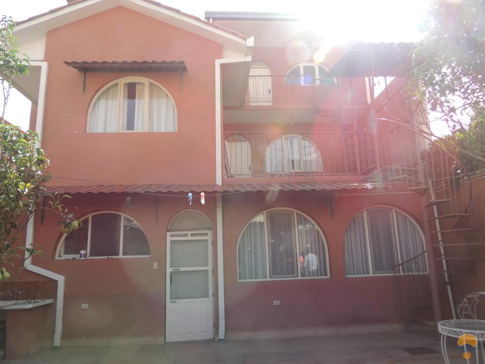 6-thumbnail-vendo-casa-en-el-sector-metros