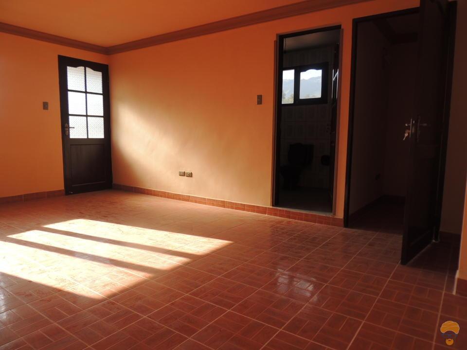 4-thumbnail-vendo-casa-de-2-plantas-quintanilla