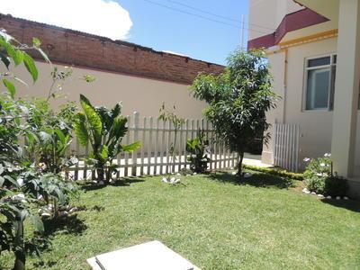 hermosa-casa-independiente-en-anticretico-zona-campo-ferial