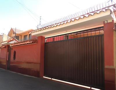 vendo-casa-de-2-plantas-entre-av-libertador