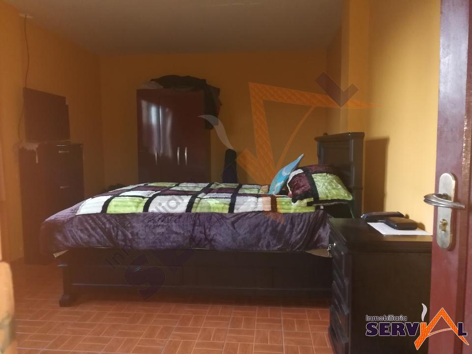 9-thumbnail-vendo-casa-de-2-plantas-entre-av-libertador