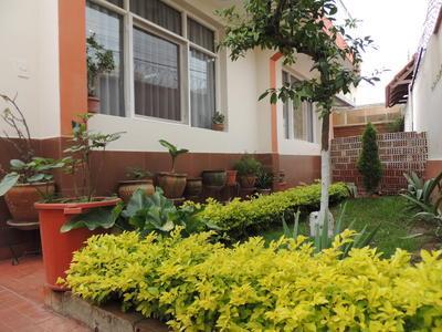vendo-casa-de-2-plantas-av-simon-lopez
