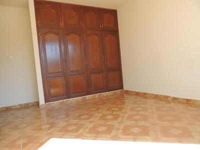 amplio-departamento-en-anticretico-zona-pacata-baja