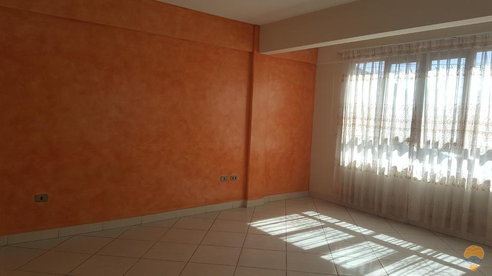 4-thumbnail-en-alquiler-bonita-casa-independiente-quintanilla