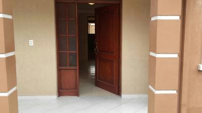 casa-en-venta-inmediaciones-del-colegio-issac-attie