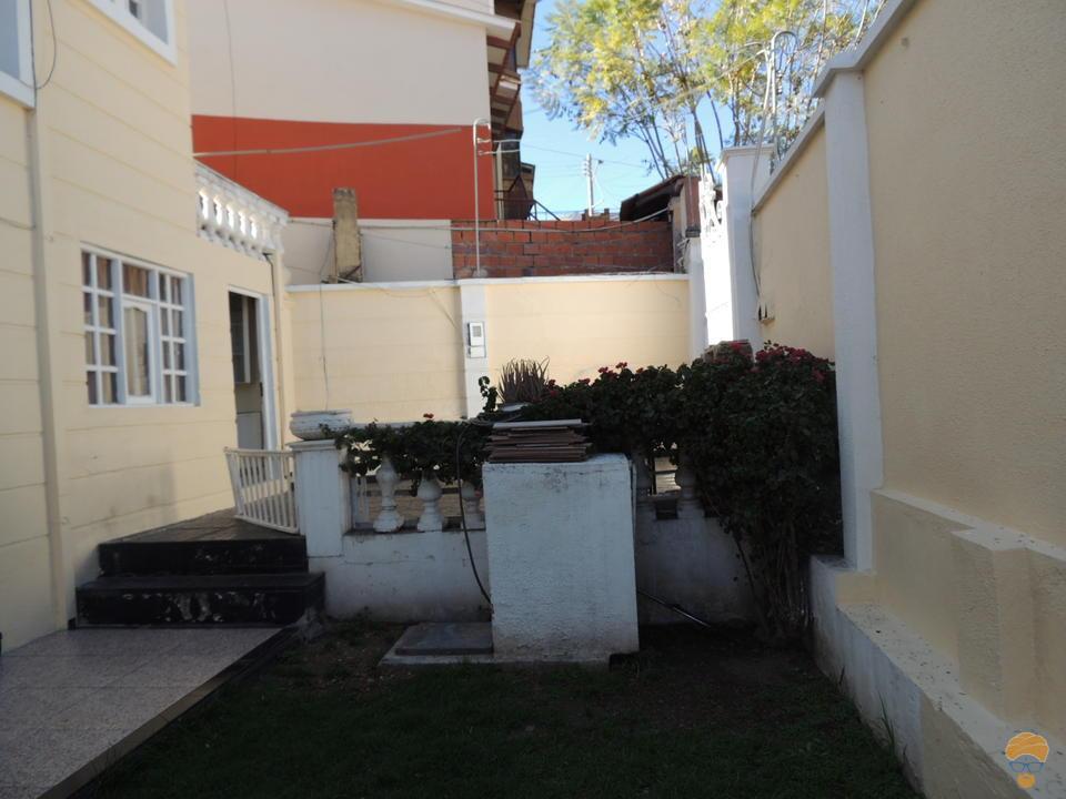 6-thumbnail-hermosa-casa-en-alquiler-inmediaciones-universidad-catolica