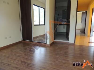 casa-de-2-plantas-minimalista-km-6