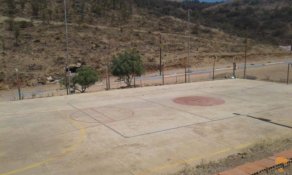 5-thumbnail-vendo-terreno-sector-lago-del-la-carretera