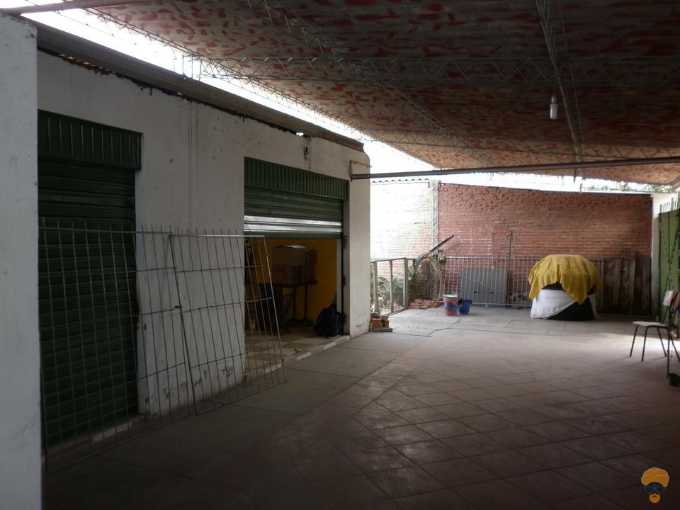 4-thumbnail-vendo-amplia-casa-como-lote-del-parque-mariscal