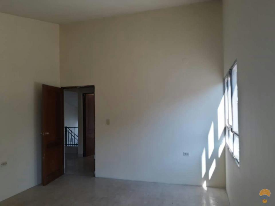 4-thumbnail-casa-de-dosplantas-en-alquiler-av-melchor-perez