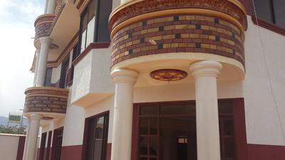 hermoso-chalet-de-tres-planta-upb