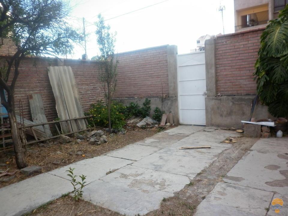 6-thumbnail-vendo-casa-como-lote-inmediaciones-torre