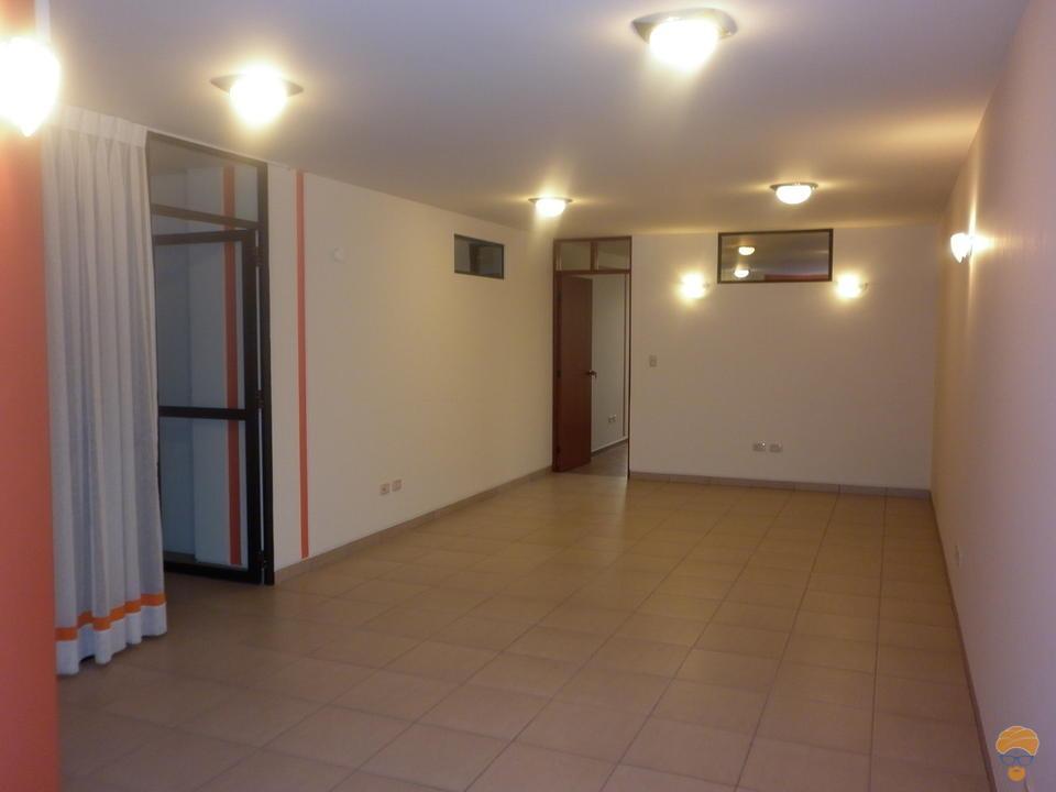 1-thumbnail-vendo-hermoso-departamento-inmediaciones-plaza-quintanilla