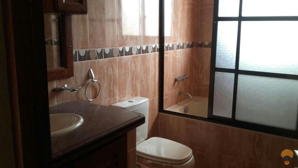 7-thumbnail-alquilo-hermosa-casa-independiente-inmediaciones-attie