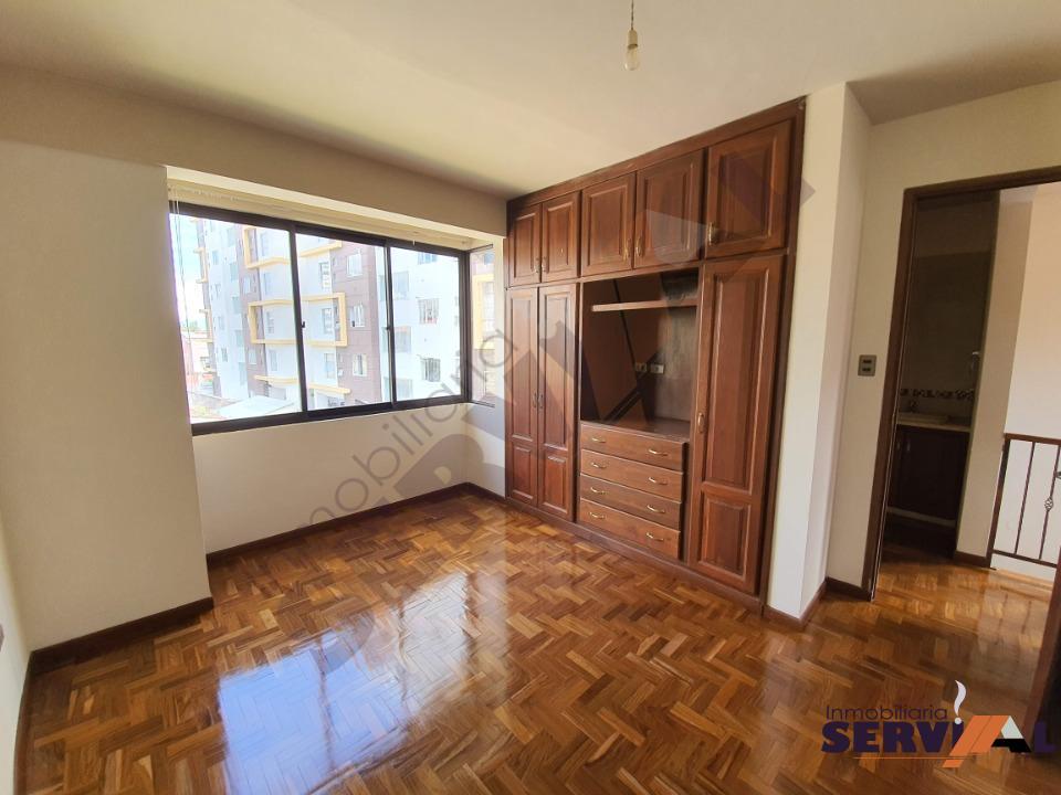 18-thumbnail-hermosa-casa-de-3-pisos-don-bosco