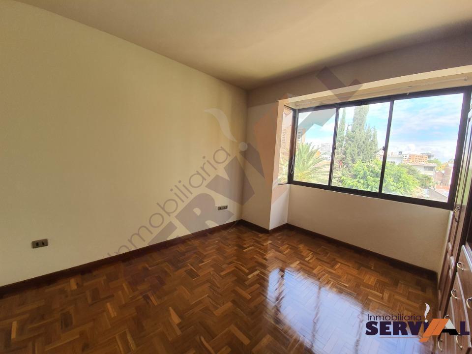 16-thumbnail-hermosa-casa-de-3-pisos-don-bosco