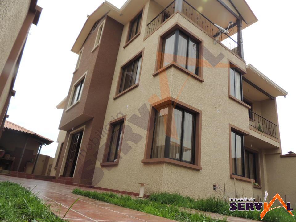 1-thumbnail-casa-en-venta-de-3-zona-esmeralda-norte