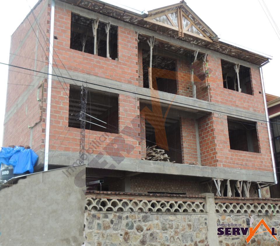 6-thumbnail-casa-en-venta-de-tres-villa-galindo
