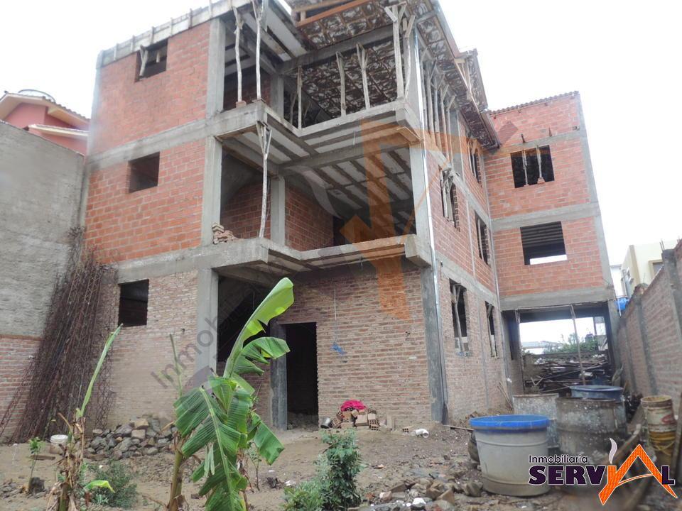 1-thumbnail-casa-en-venta-de-tres-villa-galindo