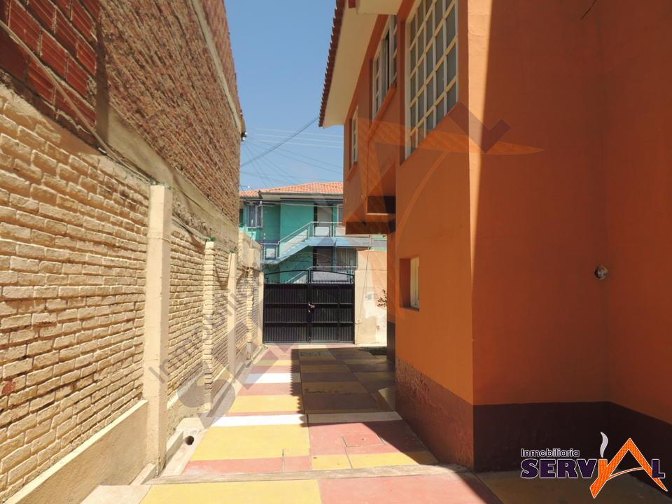 9-thumbnail-casa-de-2-plantas-en-melchor-perez-de-olguin