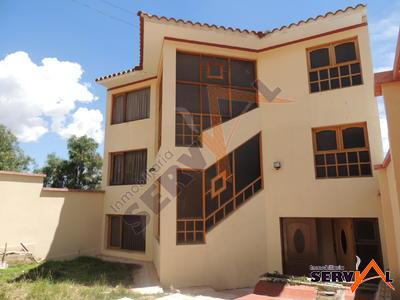 hermosa-casa-en-venta-de-urbanizacion-bella-vista