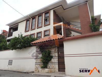 hermosa-casa-en-venta-con-av-villavicencio-thunupa
