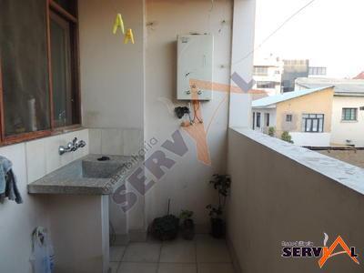 amplio-departamento-en-anticretico-sobre-av-heroinas-hamiraya