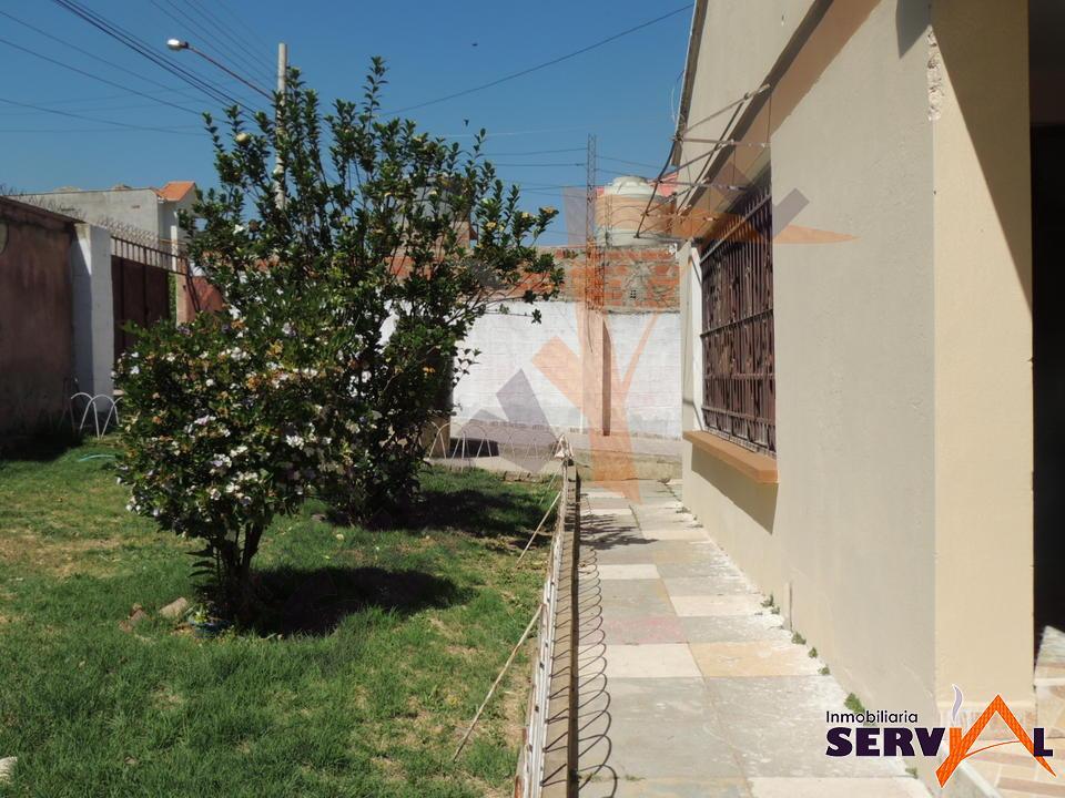 4-thumbnail-casa-en-venta-con-superficie-country-club