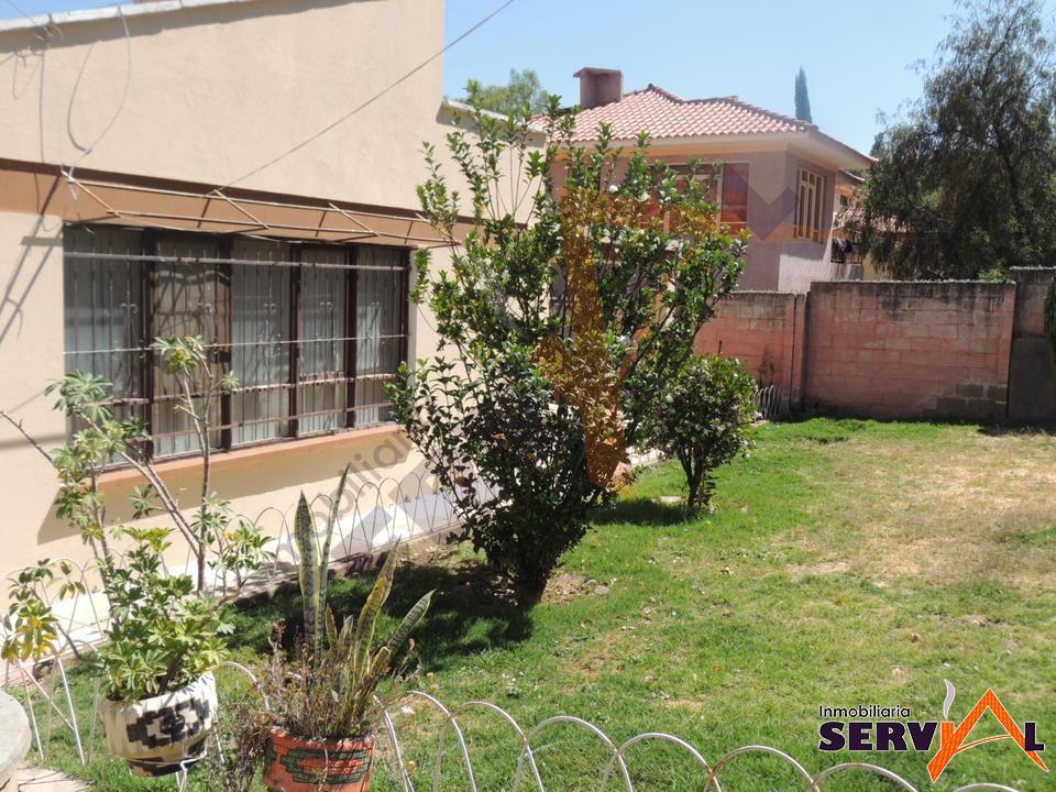 2-thumbnail-casa-en-venta-con-superficie-country-club