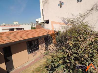 casa-de-2-plantas-sobre-av-ramon-rivero