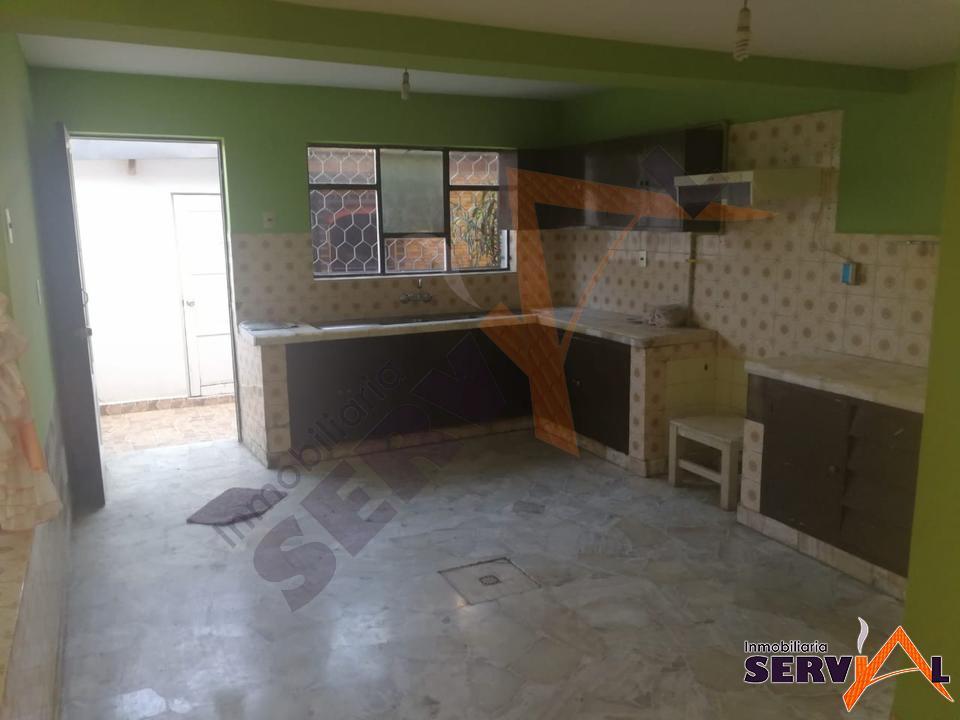 5-thumbnail-casa-de-dos-plantas-en-circunvalacion-inmediaciones-hernan-siles