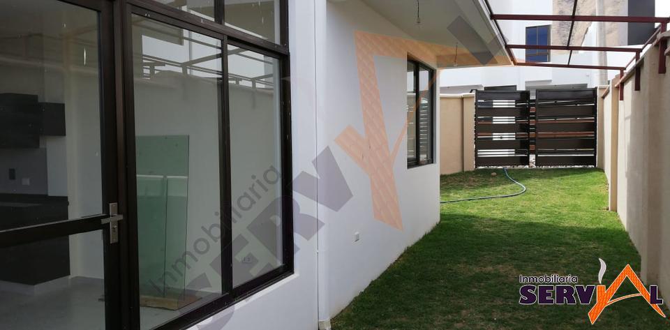 8-thumbnail-casa-en-alquiler-en-condominio-inmediaciones-colegio-tiquipaya