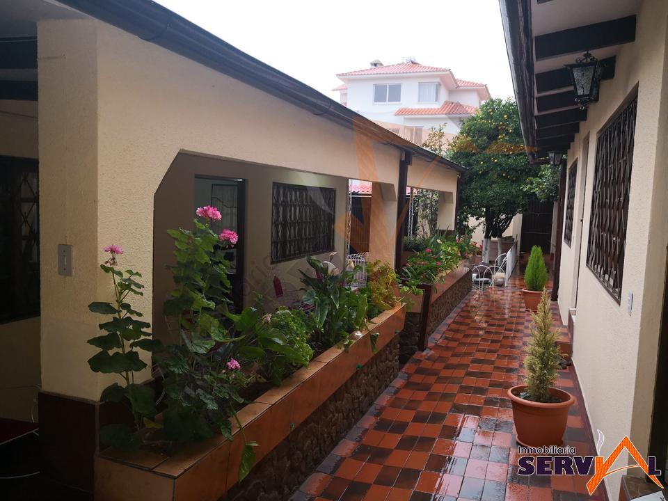 3-thumbnail-vendo-casa-de-1-planta-inmediaciones-urb-aranjuez