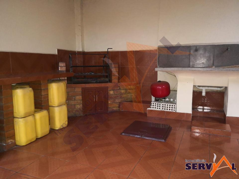 7-thumbnail-vendo-casa-de-1-planta-inmediaciones-urb-aranjuez