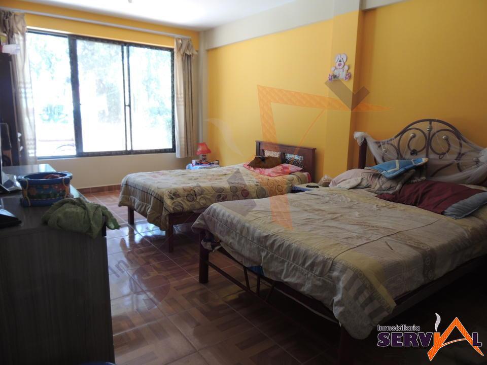 7-thumbnail-casa-en-venta-sobre-avenida-m2
