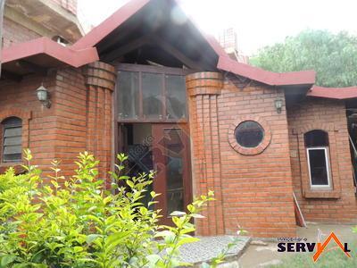 casa-en-venta-en-esquina-tiquipaya