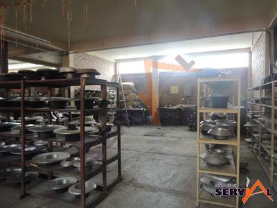 en-venta-gran-local-para-av-villazon-proximo-es-anita